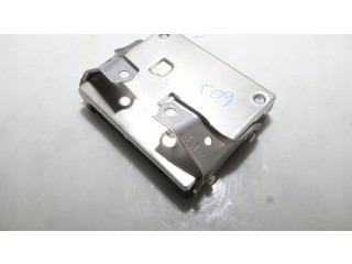 Блок управления навигации (GPS)    Toyota Corolla E210 E21