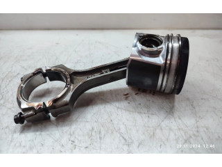 Píst Honda Civic IX N22B4