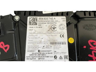 Панель приборов 654920742A, 654240   Skoda Kamiq       