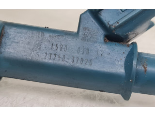 Vstřikovač 2325037020 Toyota Prius (XW30)