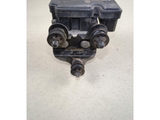 Блок управления АБС 2K0907379A   Volkswagen Caddy