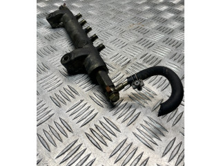 Топливная рампа    Nissan X-Trail T30  