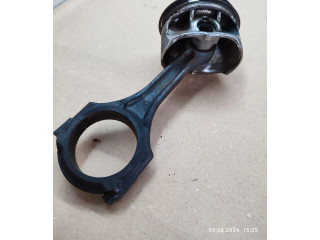 Píst Mercedes-Benz C W205 M274,920