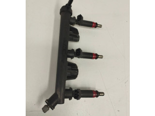 Топливная рампа 030133319F   Volkswagen Polo III 6N 6N2 6NF  