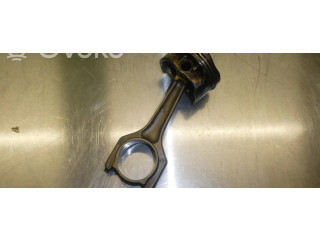 Píst 11257551550 BMW 1 E81 E87 pro benzínový motor 2.0