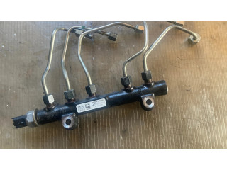 Топливная рампа 9685297580, 28497Z01   Peugeot 2008 I 1.4 