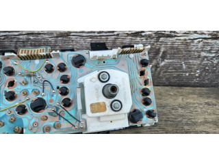 Панель приборов 7700784064   Renault 19       