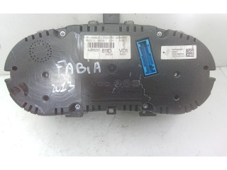 Панель приборов 5j0920811d, 5J0920811D   Skoda Fabia Mk2 (5J)       