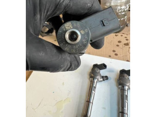 Форсунка 04L130277B    Volkswagen Golf VII   