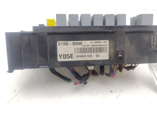 Блок предохранителей 91160-3E041 KIA Sorento