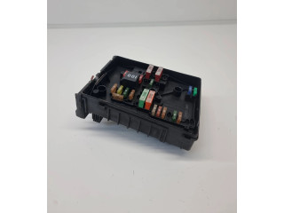   Pojistková skříňka 1K0937820D   Volkswagen Tiguan 2012