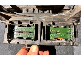 Блок предохранителей 04839337AC, 56040662AH Jeep Grand Cherokee (WK)