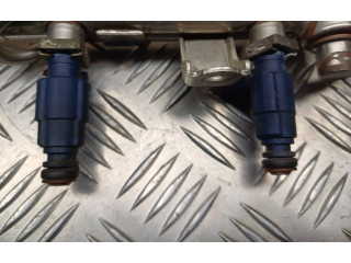 Топливная рампа 06B133681, 06B133551M   Volkswagen PASSAT B5.5  