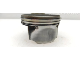 Píst 12006AC480, 12006AB480 Subaru Outback pro benzínový motor 3.0 EZ30DNXCBX