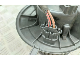 Вентилятор печки 1K1819015E Volkswagen Caddy