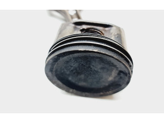 Píst BMW 3 E46 pro benzínový motor 1.8