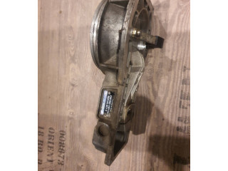 Vstřikovací lišta 051133353, 0438121076 Audi 100 S4 C4