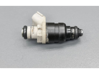 Форсунка MR988977 Mitsubishi Colt