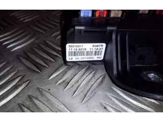 Блок предохранителей 31682732   Volvo XC90    