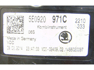 Панель приборов 5E0920971C Skoda Octavia Mk3 (5E)