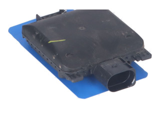 Датчик слепых зон 2Q0907686E   Skoda Octavia Mk4