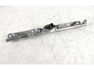 Vstřikovací lišta 8945833030 Toyota RAV 4 (XA50) A25A-FXS