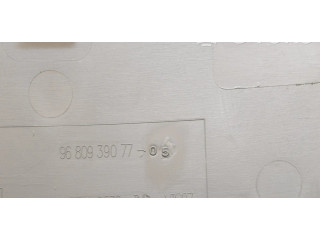 Дисплей 9680939077, 1607142780 Citroen Berlingo