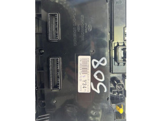 Блок управления климат-контролем    Hyundai Tucson TL