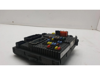 Блок предохранителей 8676391, 12217799   Volvo XC90    