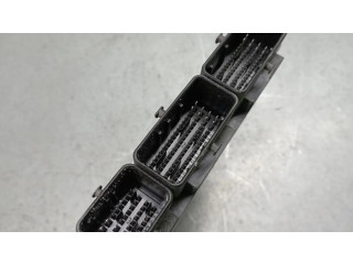 Блок управления двигателя 237102213R   Dacia Logan II