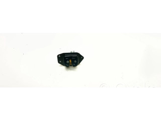 Замок багажника     Nissan NV200 2009- года