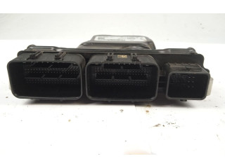 Блок управления двигателя 0281039177   Renault Express