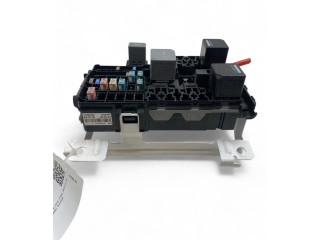 Блок предохранителей 31384034 Volvo XC90