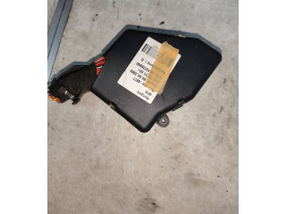 Блок предохранителей 8D1941824 Audi A6 S6 C6 4F