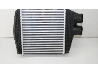 Интеркулер 670035635 Maserati Quattroporte