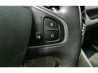 Надувная подушка для руля       Renault Clio IV