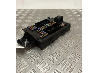 Блок предохранителей 32142591 Volvo XC90