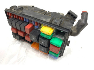 Блок предохранителей 51737884 Fiat Grande Punto