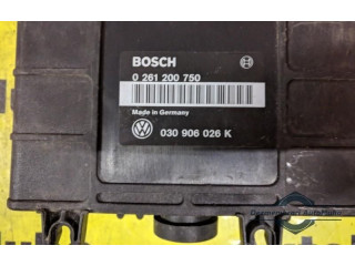 Блок управления двигателем Блок управления 0261200750, 030906026K Volkswagen Golf III