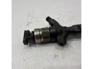 Vstřikovač 2367030080 Toyota Land Cruiser (J150) pro naftový motor 3.0