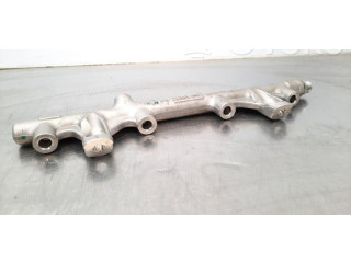 Топливная рампа 06Q133317B   Volkswagen Golf VIII  