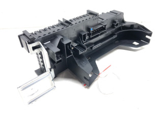 Pojistková skříňka 0-1670658-1 Mercedes-Benz GLK (X204) 2008