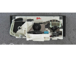 Блок управления климат-контролем    Audi Cabriolet B3 8G