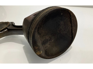 Píst Mercedes-Benz E W211