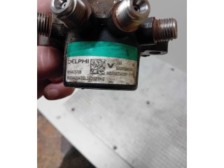 Топливная рампа 8200584034, R9144Z070B   Suzuki Jimny  