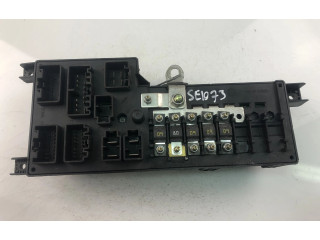 Блок предохранителей  8678449   Volvo V70    