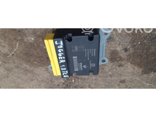 Блок подушек безопасности 985100472R Dacia Jogger