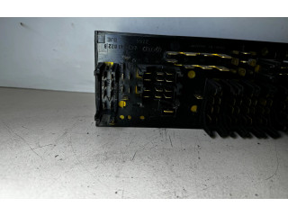 Pojistková skříňka 443941822B, 443941822 Audi 80 90 S2 B4 1993