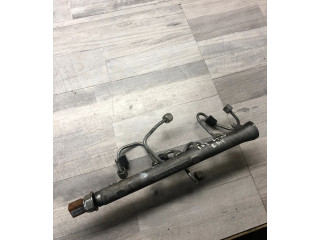 Топливная рампа R03L125A Audi A3 S3 8P для двигателя CAYC