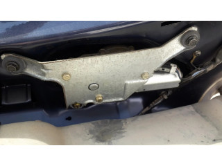 Моторчик заднего дворника Mitsubishi Carisma